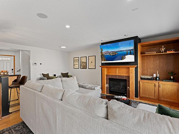 4th image of 5021 56th St NW