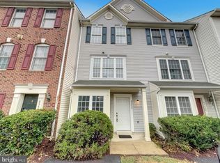 45458 Oak Trail Sq, Sterling, VA 20164