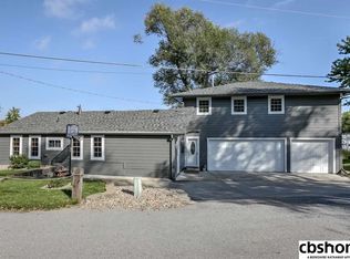 1804 Platte River Dr, Bellevue, NE 68123