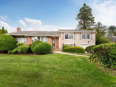 11 Eaton Road, Syosset, NY, 11791