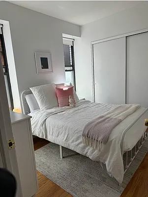 Rented by Randall Star Realty Inc | media 9