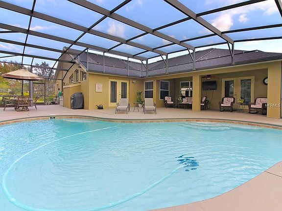3rd image of 10909 Crescent Lake Ct