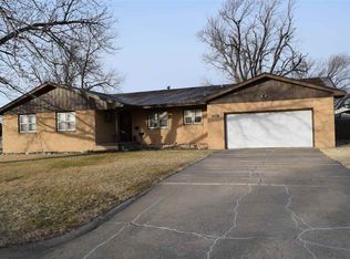 1208 N Seitz St, Russell, KS 67665