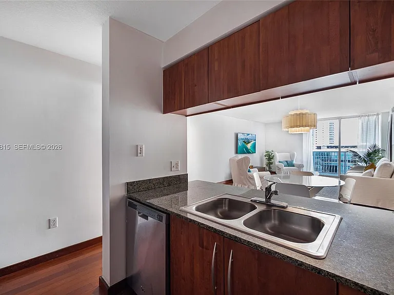 1200 Brickell Bay Dr #2824 — Photo 9
