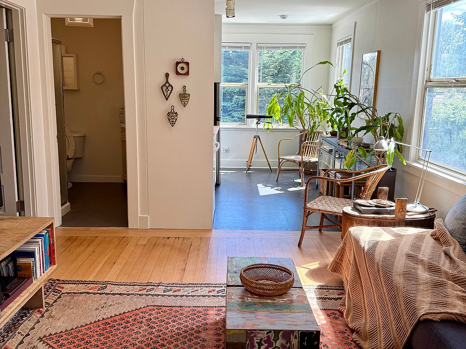 1st image of 8601 8th Ave S #10
