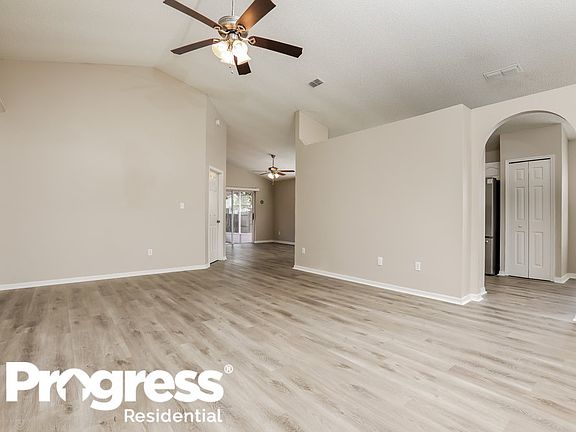 4th image of 2136 White Eagle St