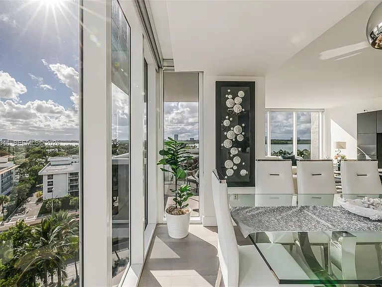 10275 Collins Ave #722 — Photo 7