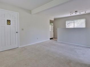 12865 La Barranca Rd, Los Altos Hills, CA 94022