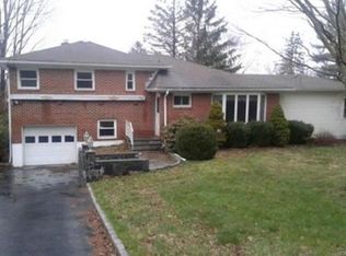 366 Fairview Ave, Yorktown Heights, NY 10598