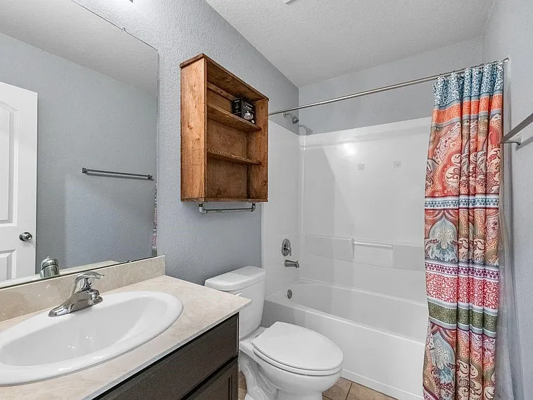 9415 Paloma Creek Dr — Photo 18