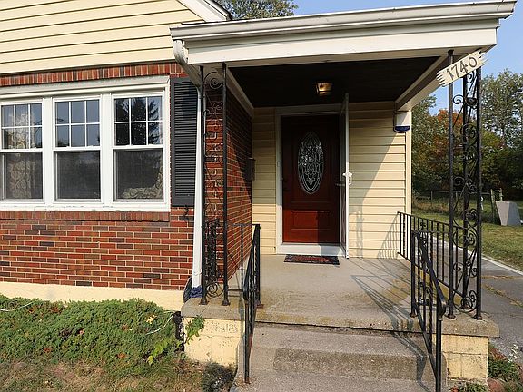 4th image of 1740 Kensington Ave