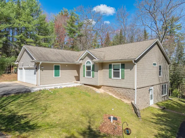 7478 Forest Hills Dr, Saint Germain, WI 54558