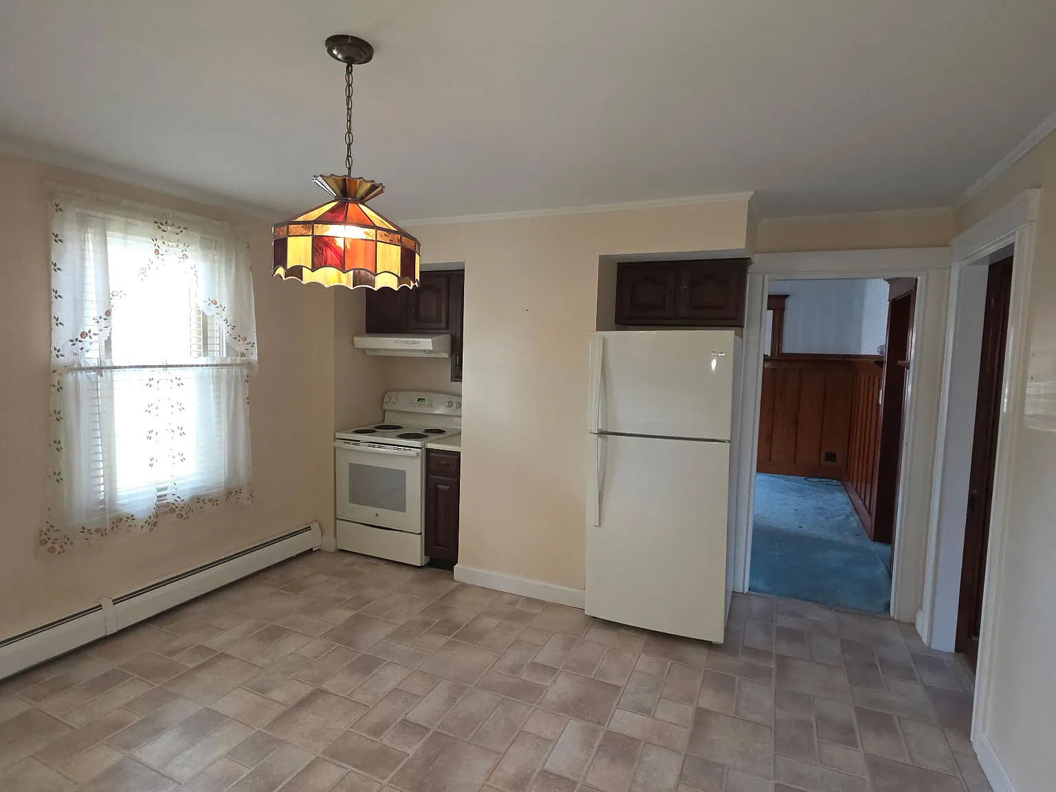 110 Whittenton St — Photo 3