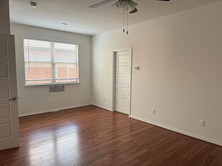 2840 Greene St — Photo 11