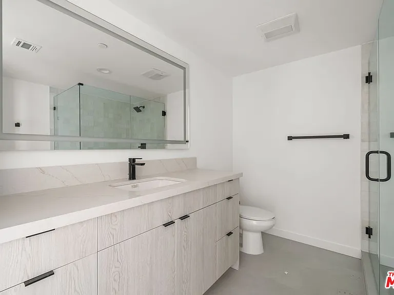 3755 S Canfield Ave #202 — Photo 19