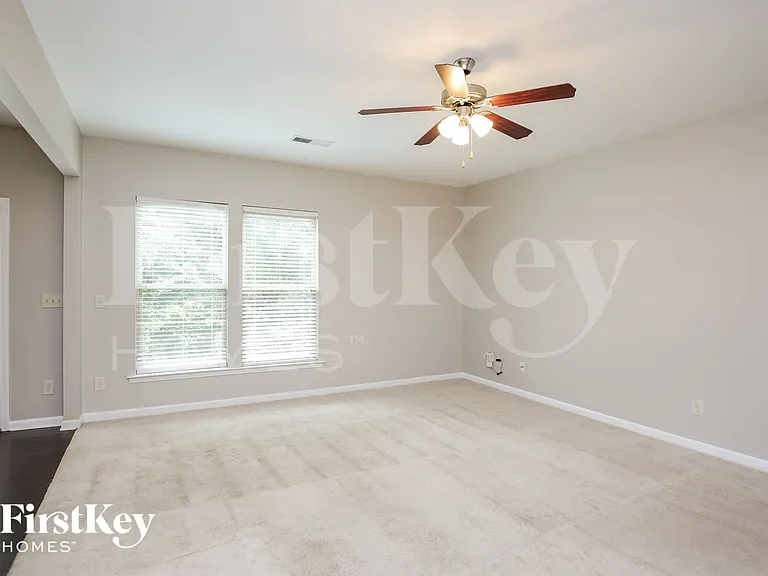 1211 Image Ives Dr — Photo 5