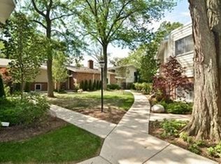 472 Green Bay Rd #474, Winnetka, IL 60093