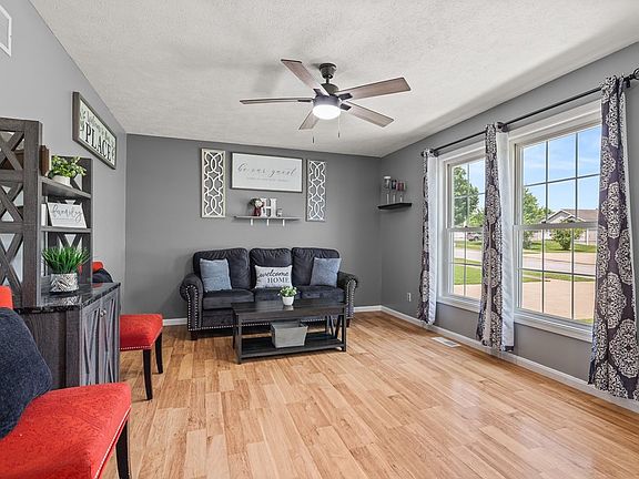 5th image of 119 Belle Ave