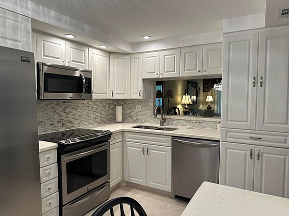 2nd image of 1101 Colony Point Circle #108