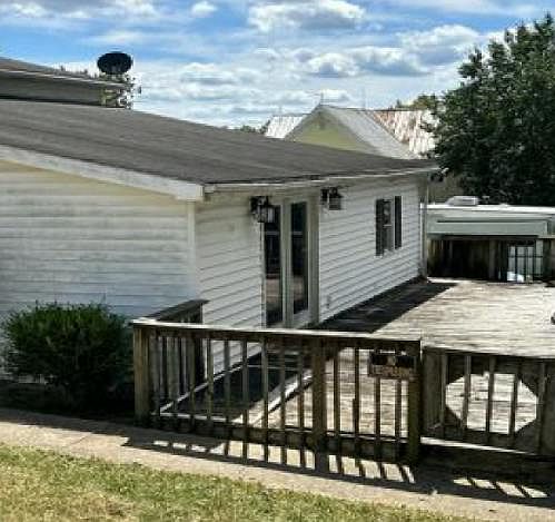 1st image of 200 Indiana Ave