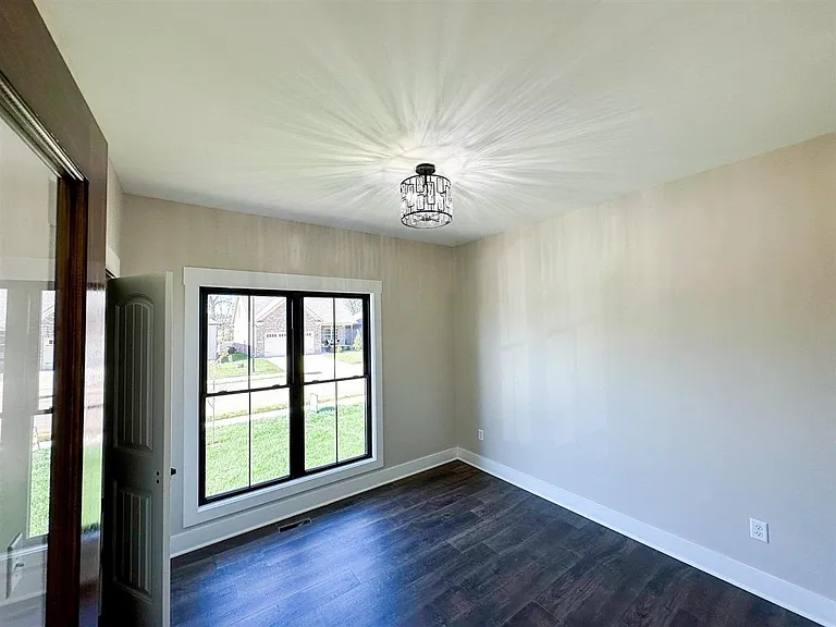 1184 County House Ln — Photo 7
