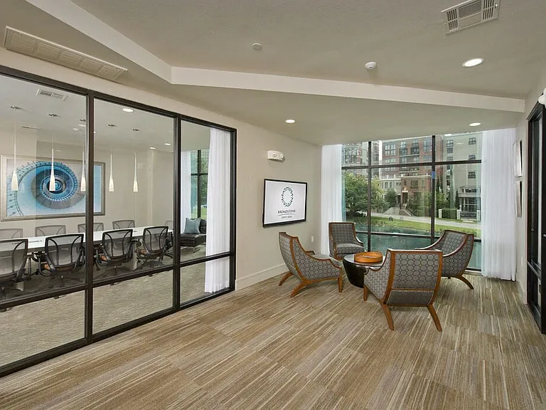 Broadstone Post Oak — Photo 16