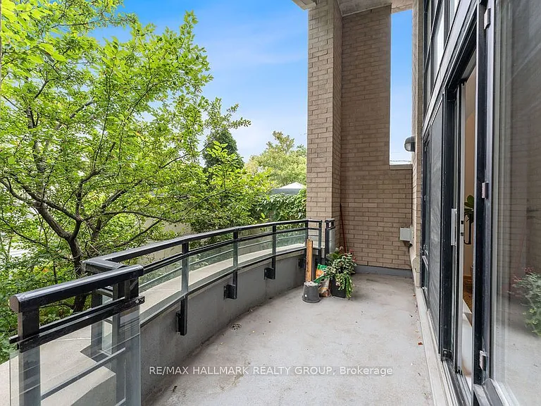 29 Main St #111 — Photo 31