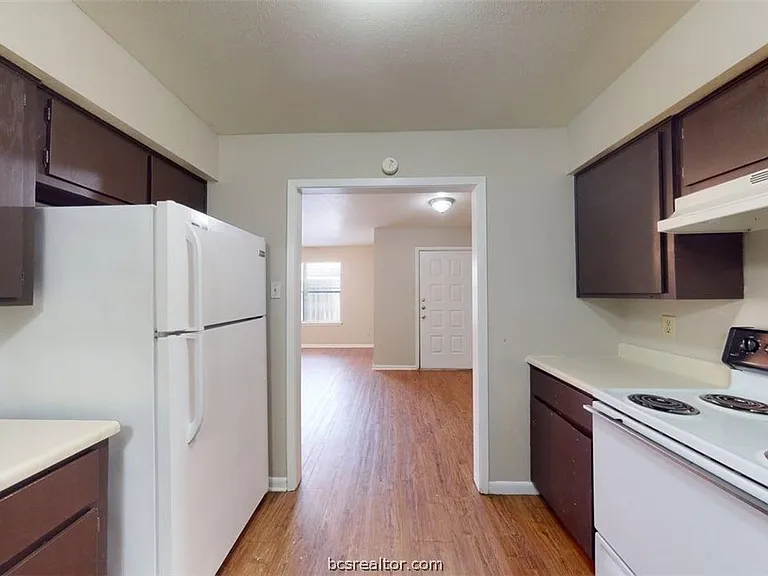 2807 Longmire Dr #B — Photo 8