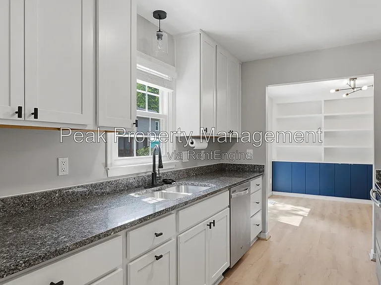 5008 Chelsea Brook Ln — Photo 10