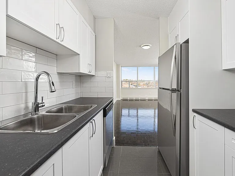 5600 Sheppard Ave E — Photo 1