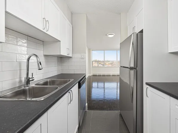 5600 Sheppard Avenue East