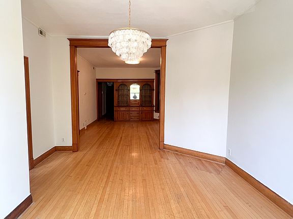 5th image of 909 N Campbell Ave APT 2