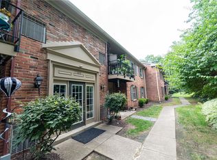 1010 Margarite Dr APT F, Pittsburgh, PA 15216