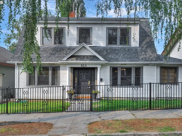 523 E 9th St, The Dalles, OR 97058