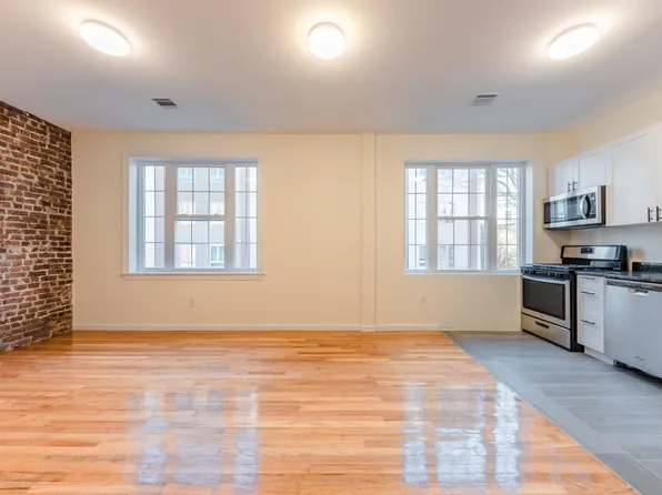 67 70th Street image 3 of 10