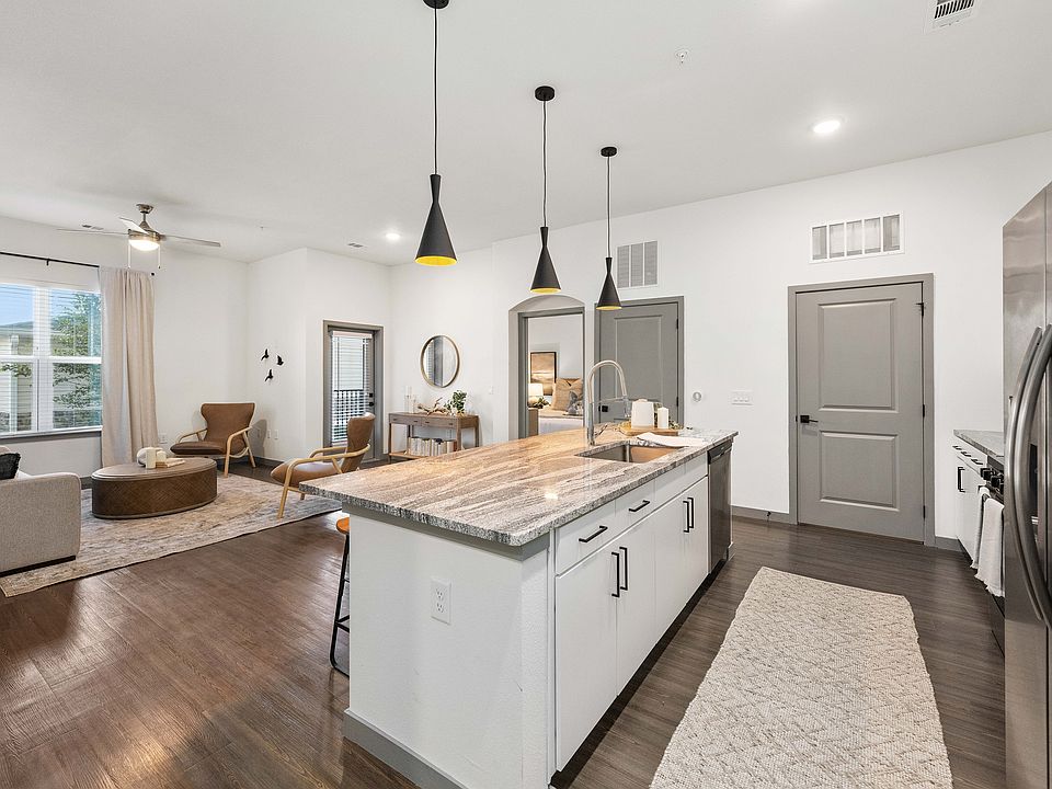 Kitchen | Ebbtide Villas & Flats