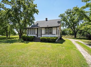 42303 Schoolcraft Rd, Plymouth, MI 48170