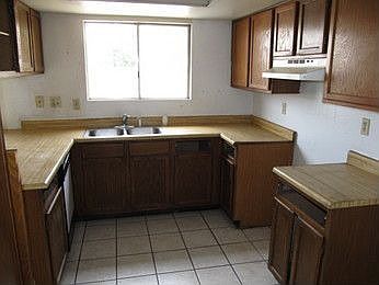 3rd image of 8001 W Monterosa St