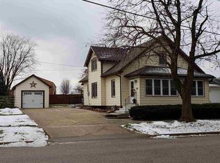 104 Franklin St, Strawberry Point, IA 52076