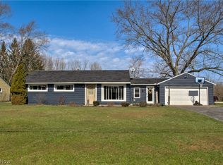 2023 Dooridge Dr, Twinsburg, OH 44087