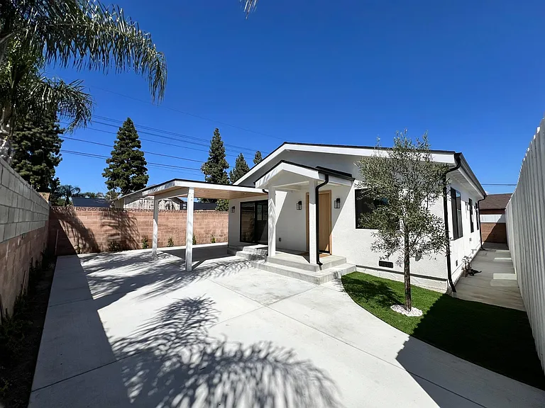 15531 Superior St — Photo 7