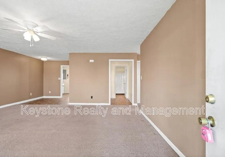 306 Thompsonville Ln #907 — Photo 2