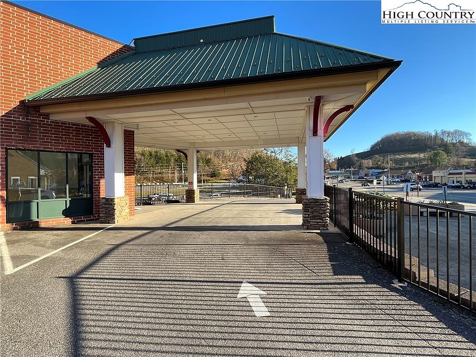 215 S Jefferson Avenue UNIT 105, West Jefferson, NC 28694 Zillow