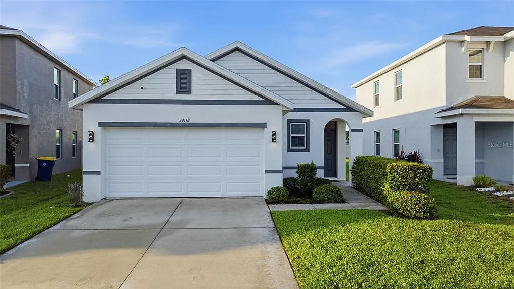 3 bed, 2.0 bath, 1546 sqft, $2,100 — Photo 1
