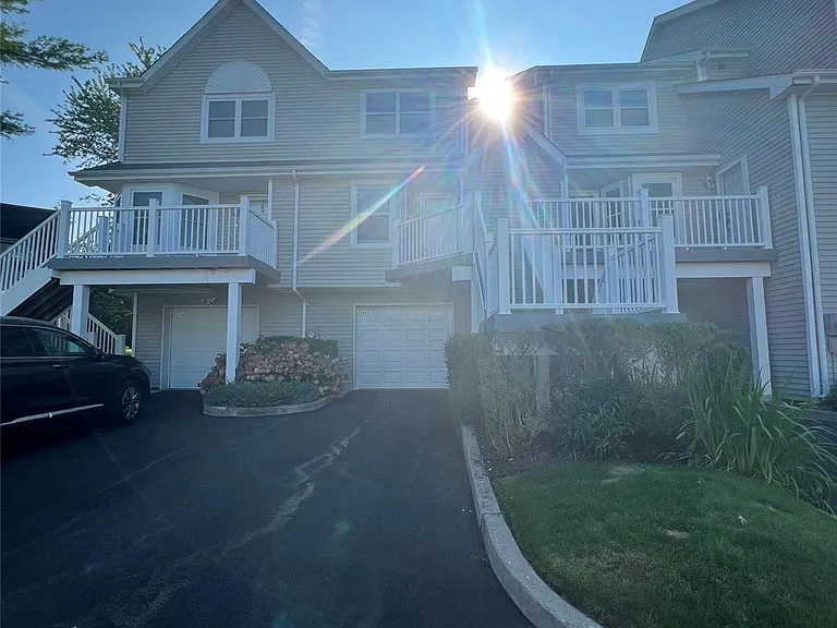 253 Windward Dr — Photo 3