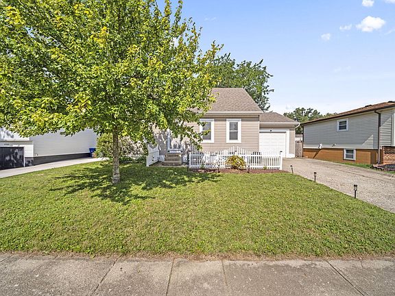 4th image of 3937 Three Rivers Dr