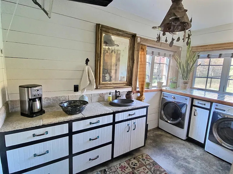 Dutch Creek Ln — Photo 13