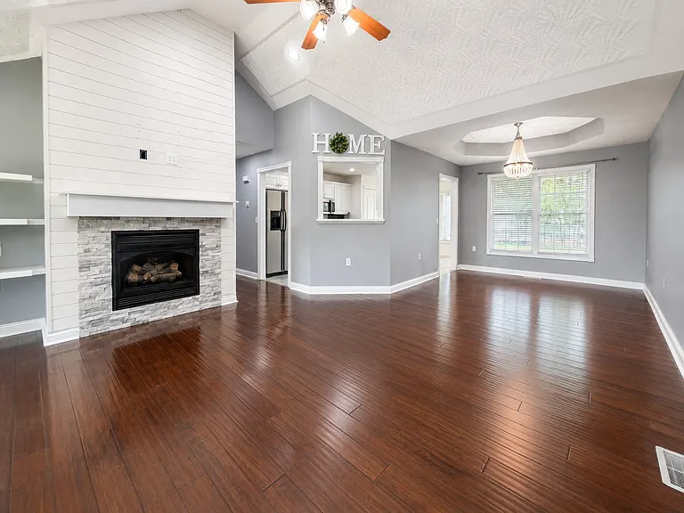 1284 Trillium Ln — Photo 17