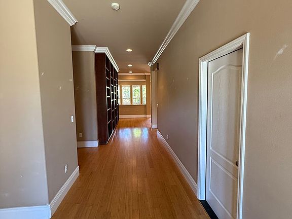 3rd image of 613 Arlene Ct
