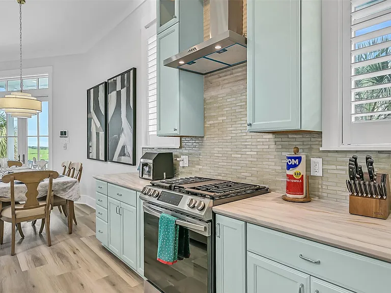 817 Positano Rd — Photo 17